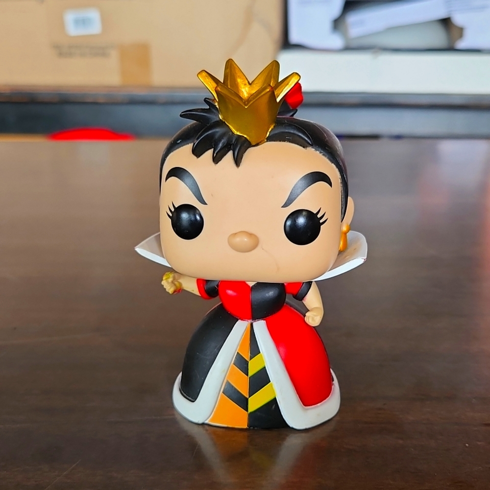 Alice in wonderland funko pop